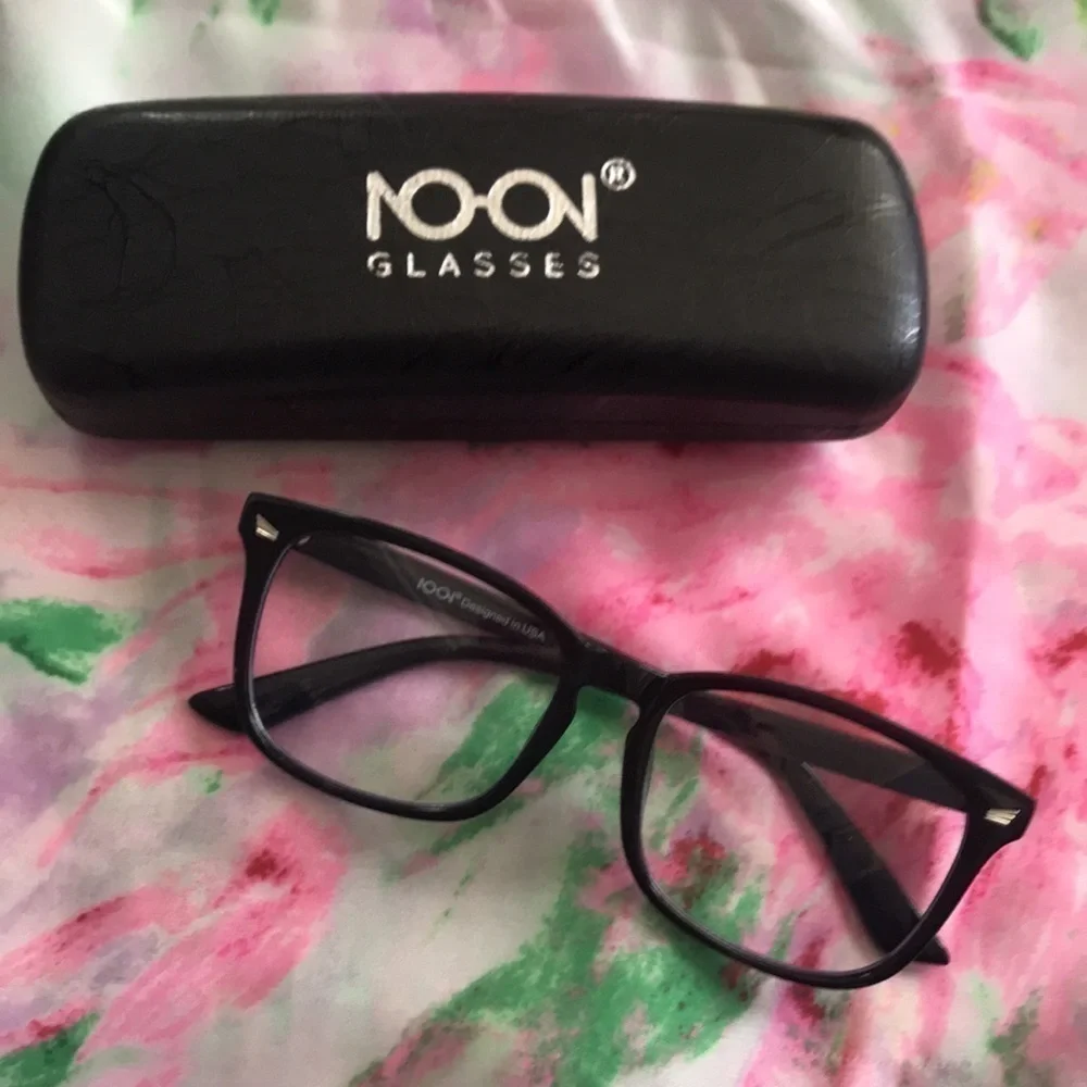 Brand New Blue Light Blocking Glasses Computer Gaming Square Frame w/ Case